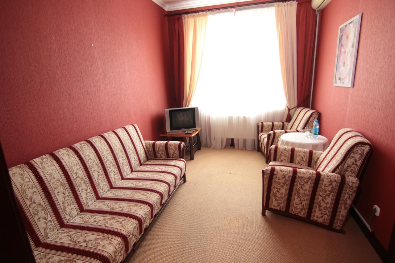 Chervona Kalina Hotel Kiev Ngoại thất bức ảnh