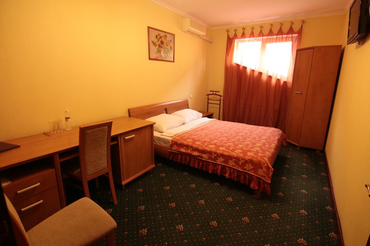 Chervona Kalina Hotel Kiev Ngoại thất bức ảnh